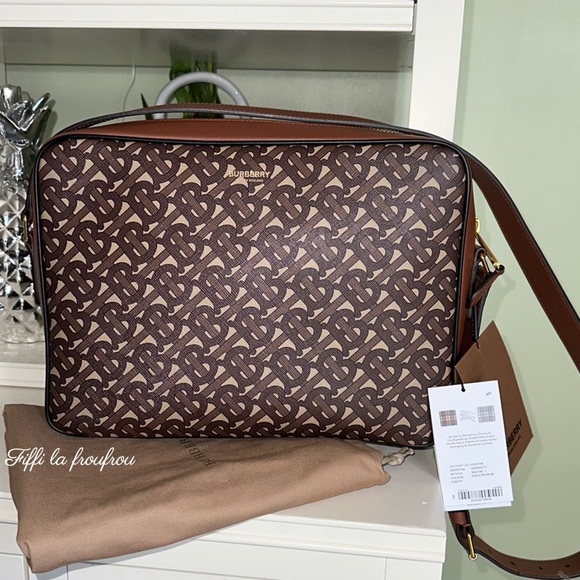 Authentic Burberry men bag - Picture 13 of 16